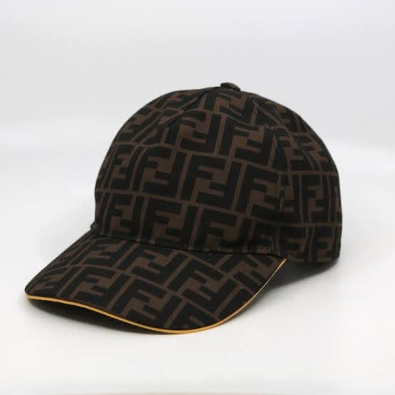 Casquette fendi